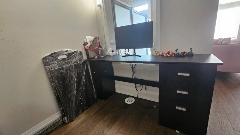Customizable L-Shaped Black Corner Office Desk | Like NEW - photo 2