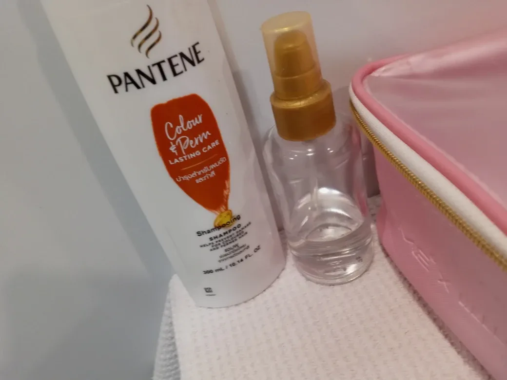 Skincare haircare bundle image indicator(3)