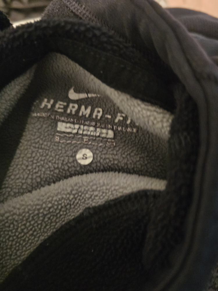 Nike Therma-Fit Hoodie - Size S - photo 2