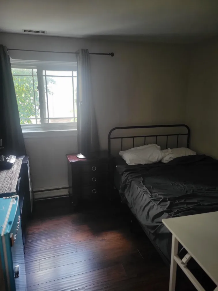 Black Metal Bed Frame, Double/full CAN TRADE thumbnail