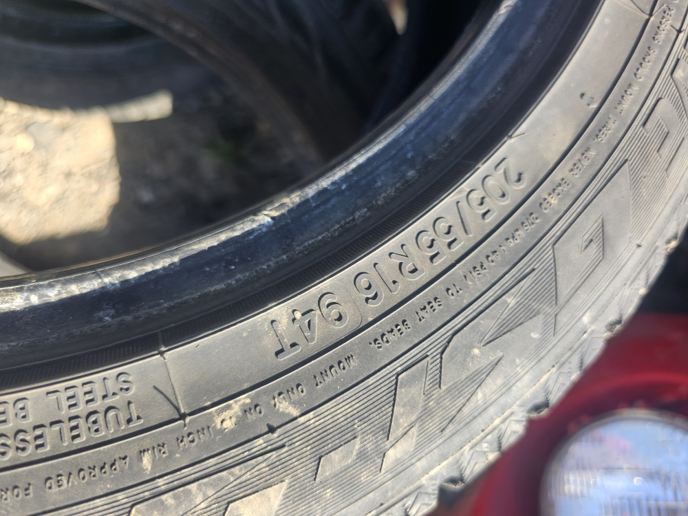 205/55/R16 toyo observe winter tiresfull set