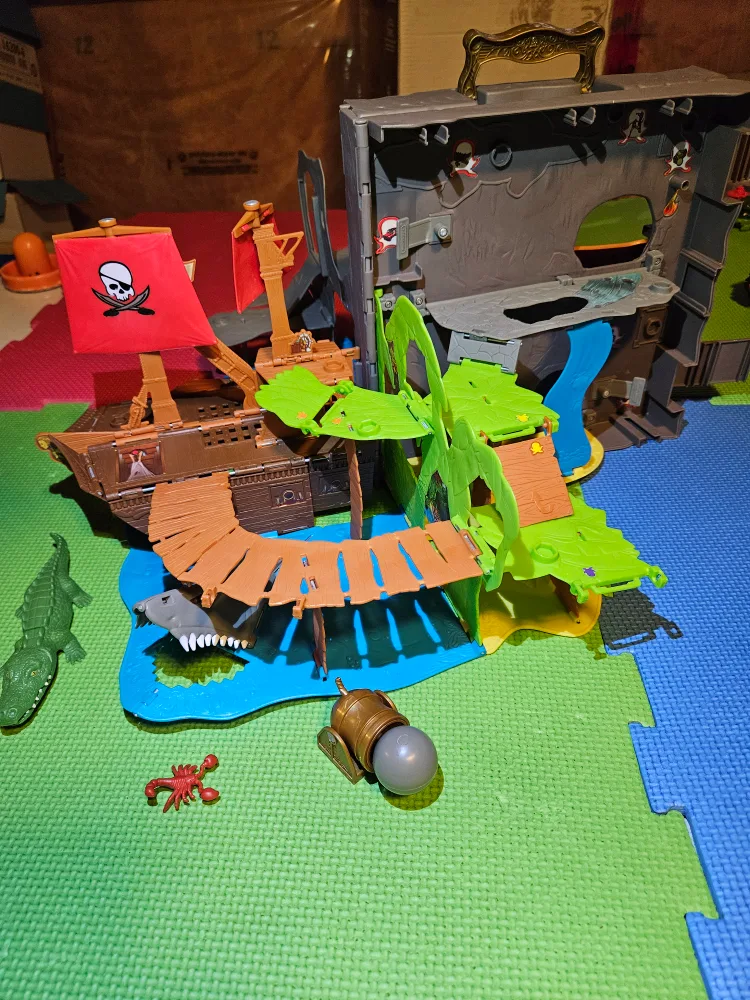 Matchbox Pirate Ship Play Set thumbnail