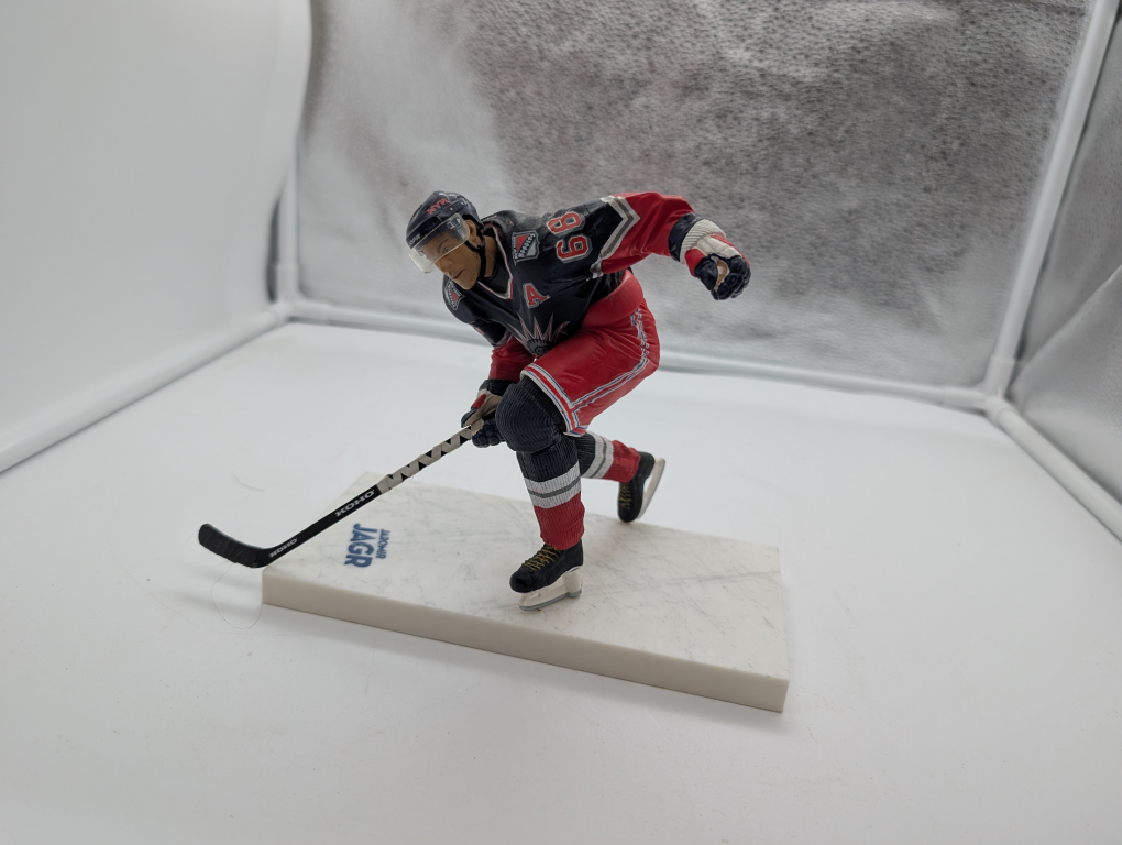 Jaromir Jagr Hockey Figurine - photo 2