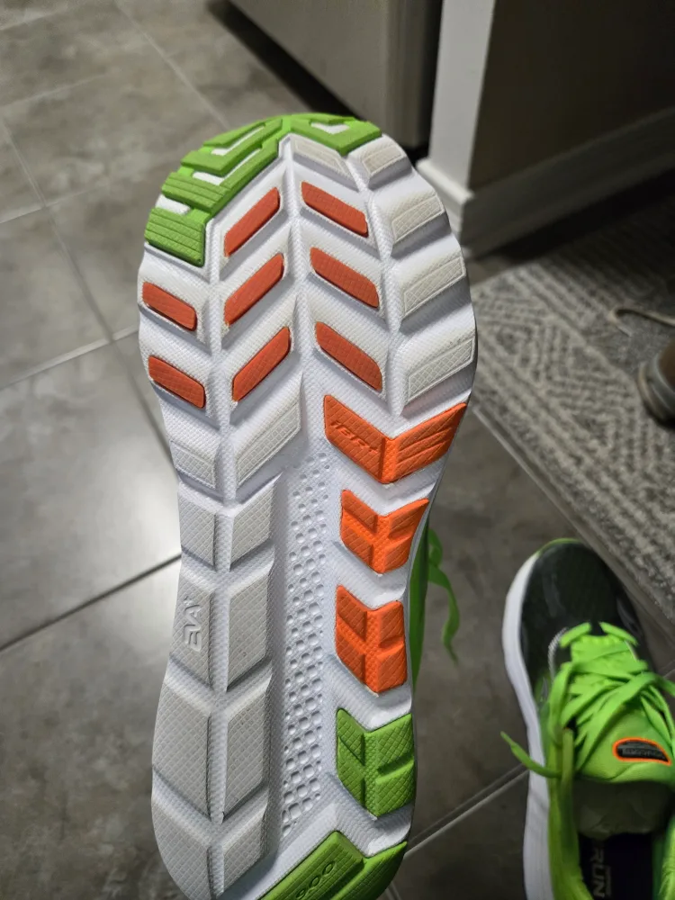 Saucony Running Shoes - Mens US 10 image indicator(2)