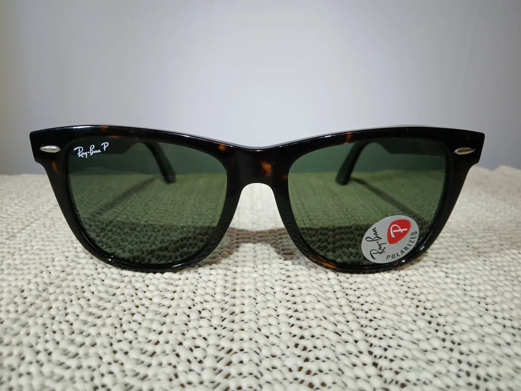 Ray-Ban Wayfarer RB2140 902/58 Sunglasses thumbnail