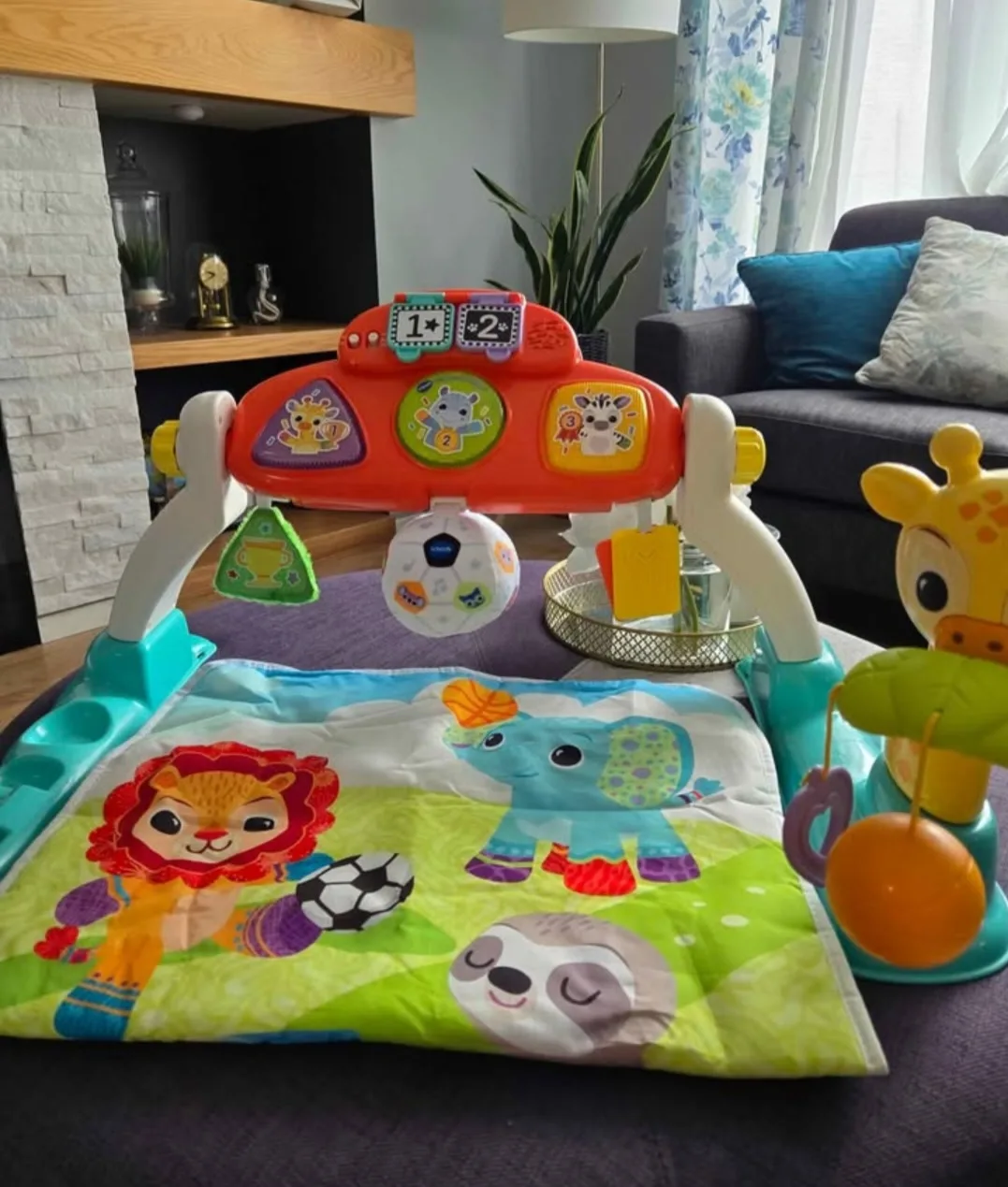 VTech Baby Kick & Score Playgym thumbnail