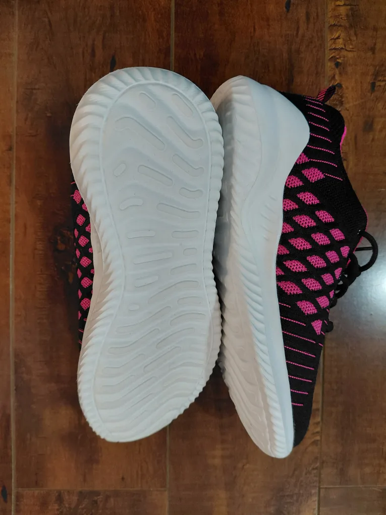 TODAY ONLY: Women's workout shoes image indicator(3)