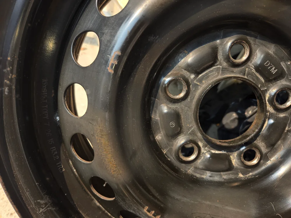 Honda Civic original Rims and Caps 15 inch Miss Lisgar $259 image indicator(2)