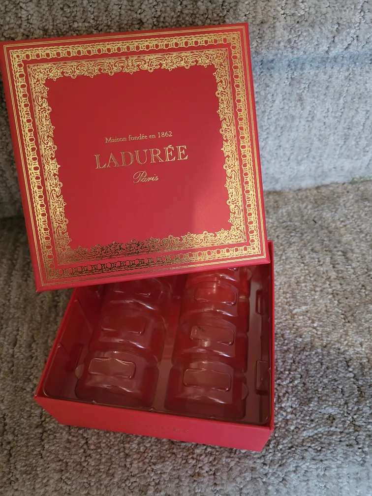 Laduree Empty Gift Boxes and Bags -Empty image indicator(2)