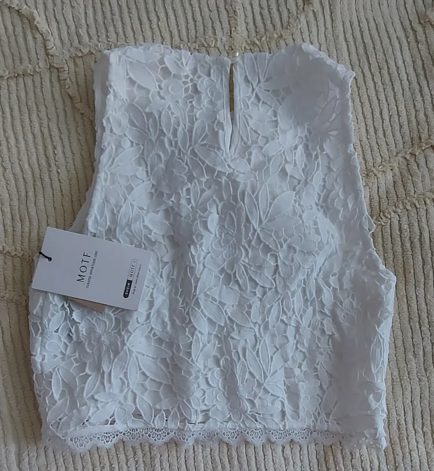🆕MOTF White Lace Two-Piece Set - Size XS/S image indicator(2)