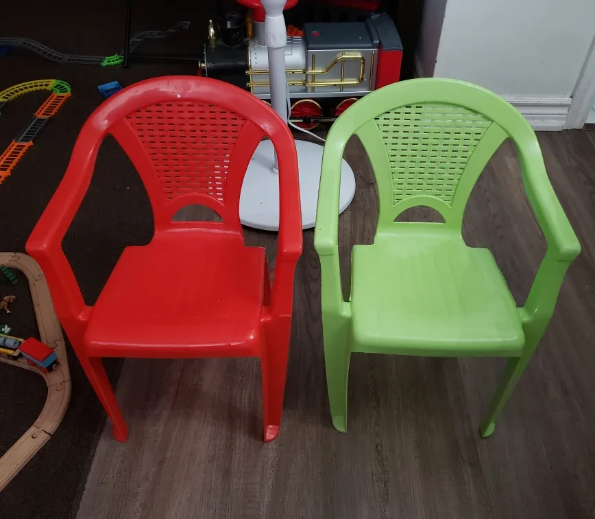 2 set Kids Plastic Chairs - Red and Green thumbnail