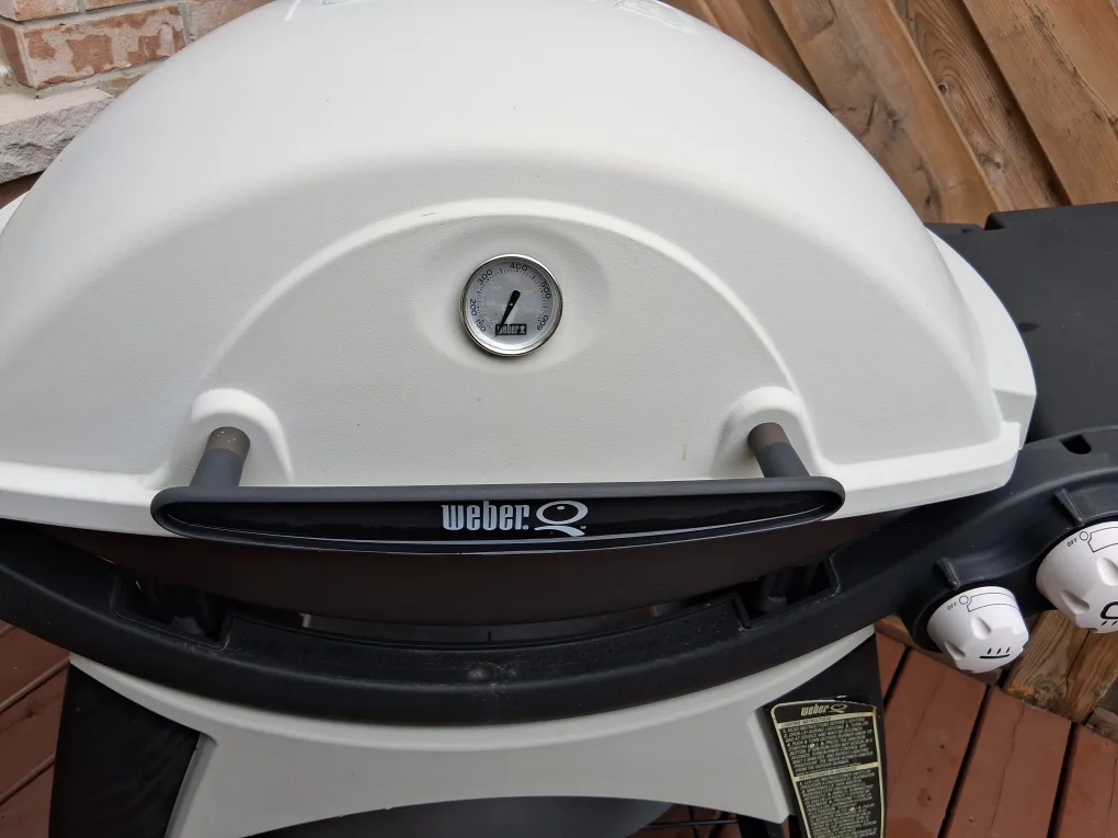 Weber Q Series Portable Gas Grill image indicator(5)