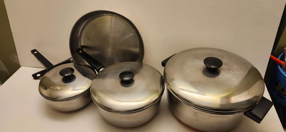 Stainless Steel Cookware Set thumbnail