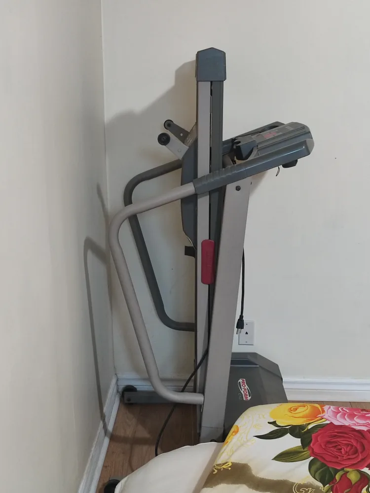 Pro-Form C-42 Treadmill image indicator(2)