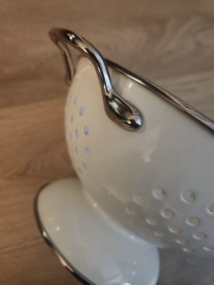 LIKE- NEW IKEA White Enamel Colander with Silver Trim image indicator(3)