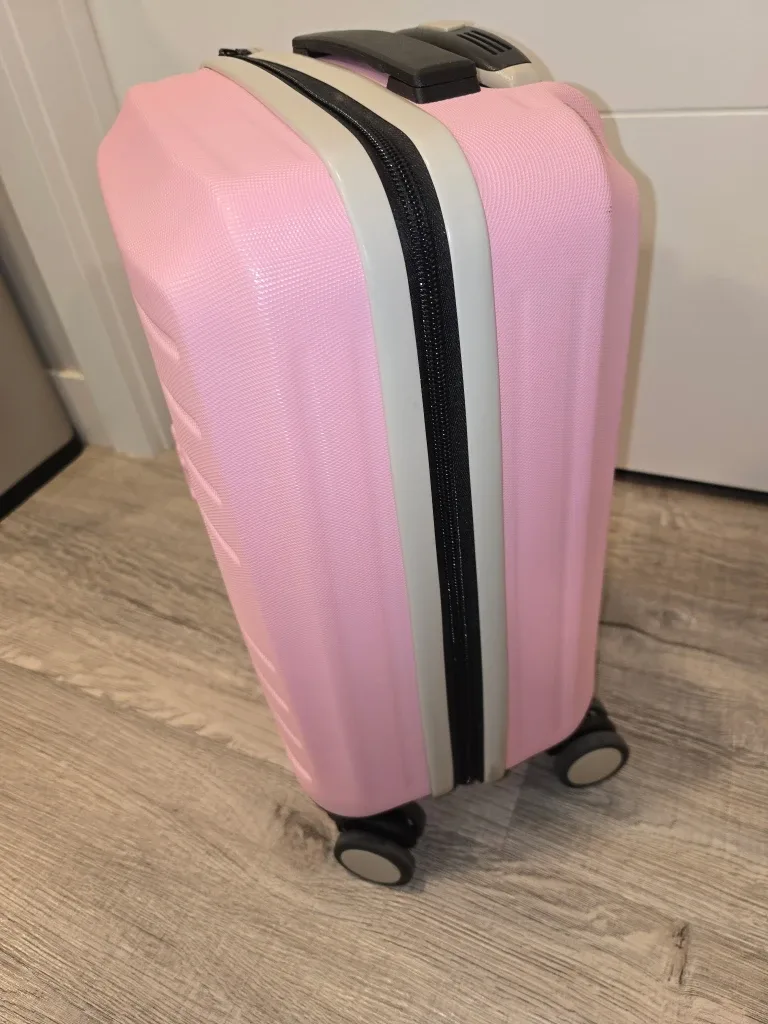 18" IT suitcase image indicator(4)