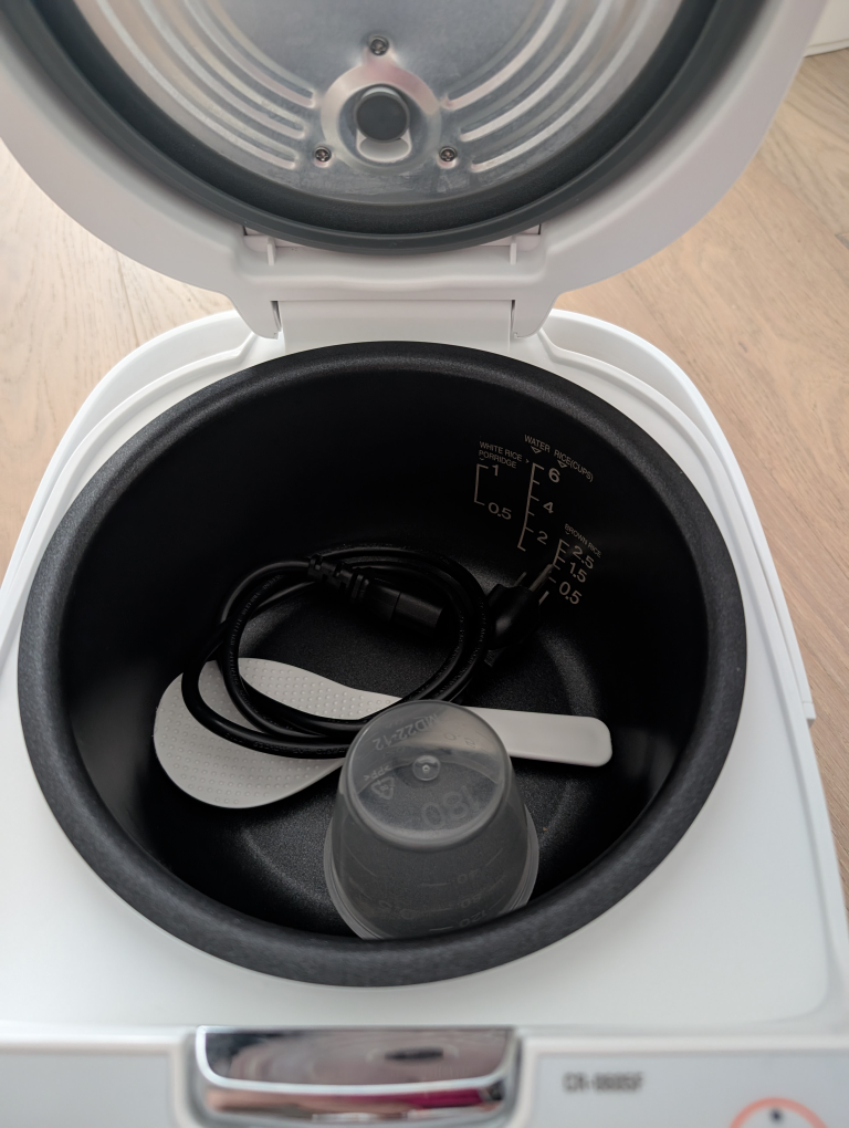 Cuckoo CR-0605F Rice Cooker - photo 3