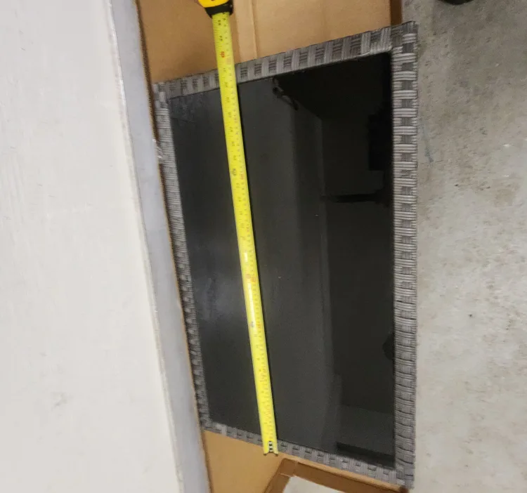 Wicker Style Coffee Table with Glass Top image indicator(4)