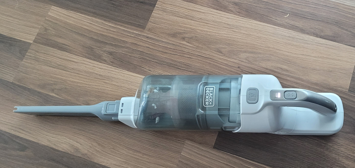 Black+Decker Handheld Vacuum-last pick up dt.Aug.20