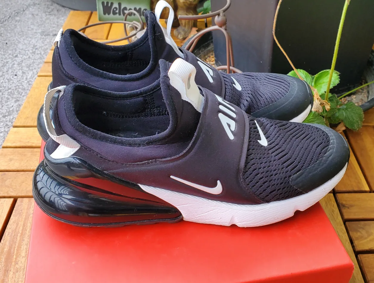 Nike Air and Converse Run Star Hike and Fila Shoes image indicator(6)