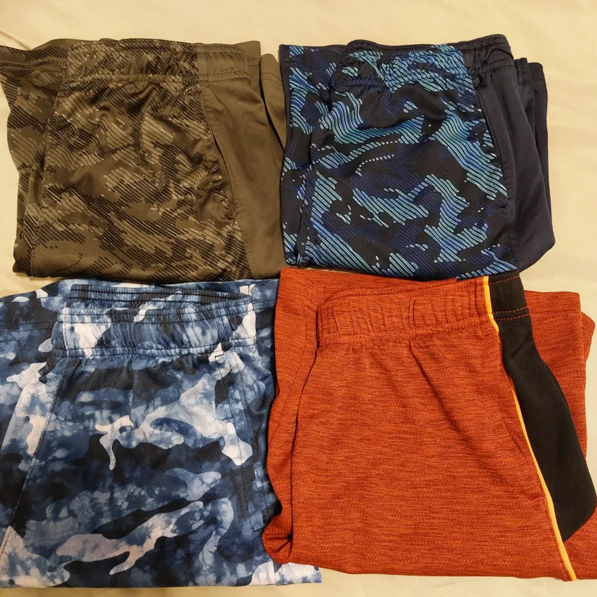 4 Pairs of Boys Shorts image indicator(2)