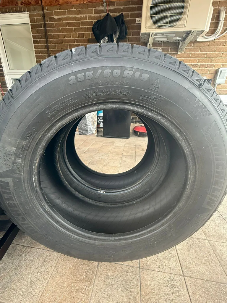 Michelin X-Ice Snow Tires - 235/60R18 image indicator(4)