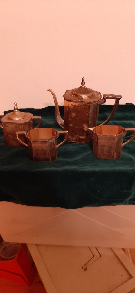 Silver Plate 5 piece Teapot/Coffee Set