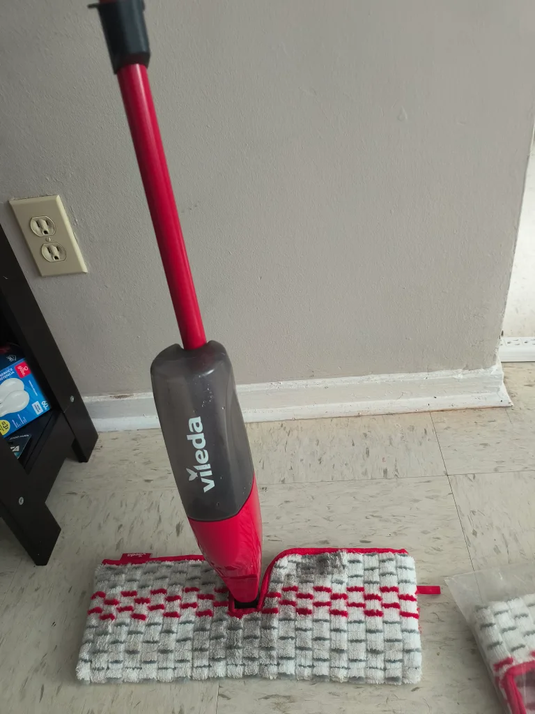 Vileda Spray Mop + extra new mop head image indicator(3)