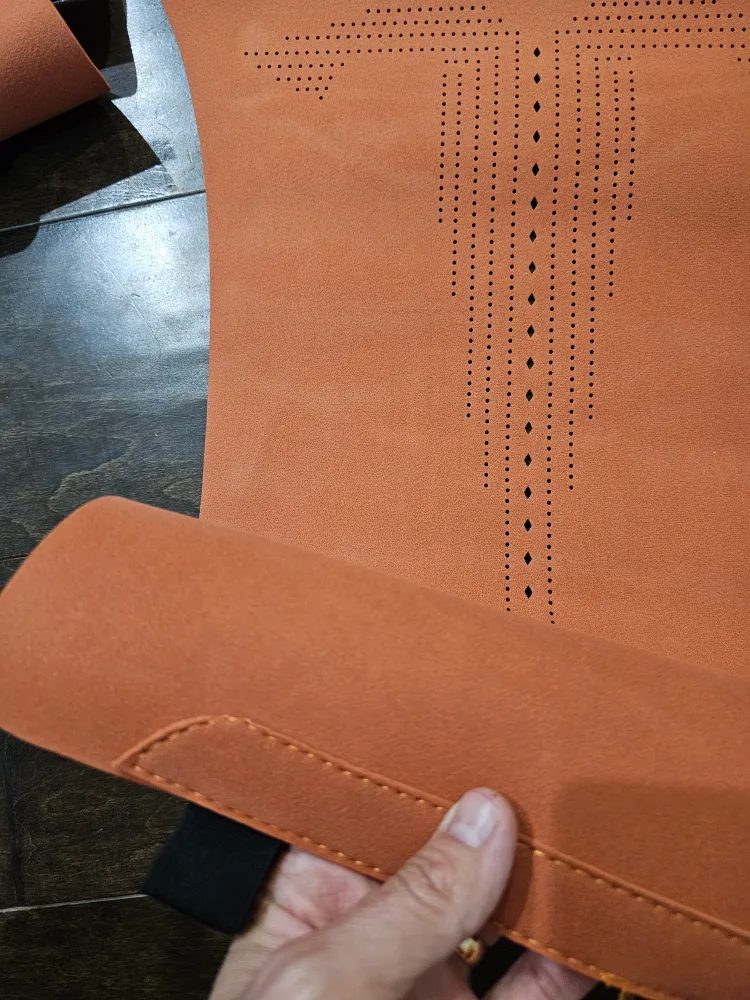 CUSTOMIZED SEAT COVER (New never used in box) image indicator(7)