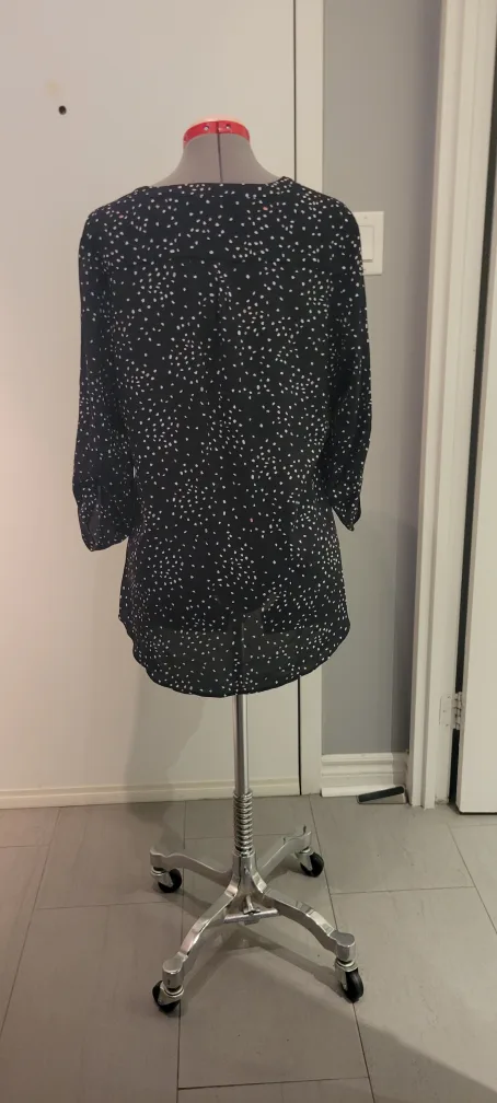 Ricki's Blouse - Size 14 image indicator(6)