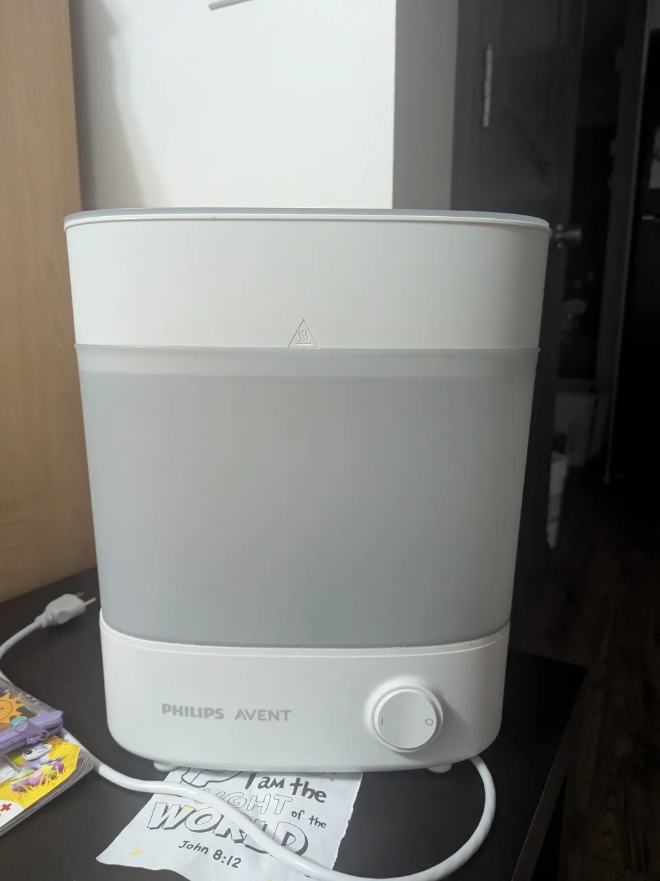 Philips Avent Baby Bottle Sterilizer thumbnail