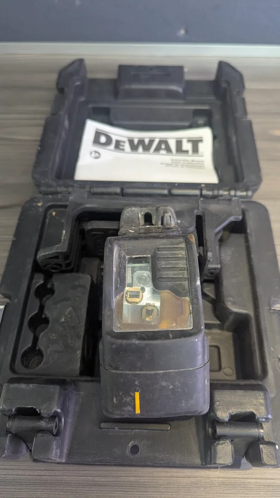 Dewalt Laser Level with Case image indicator(2)