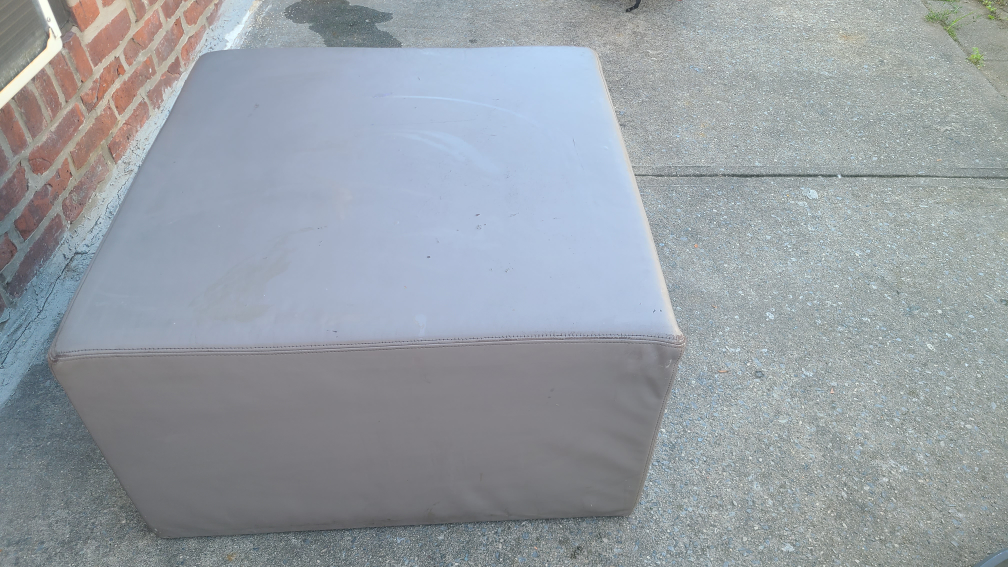 leather  ottoman - photo 3
