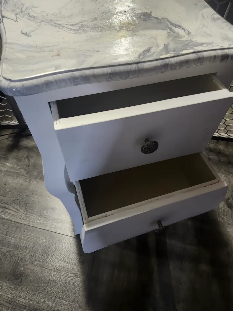 White Marble Top Side Table image indicator(2)