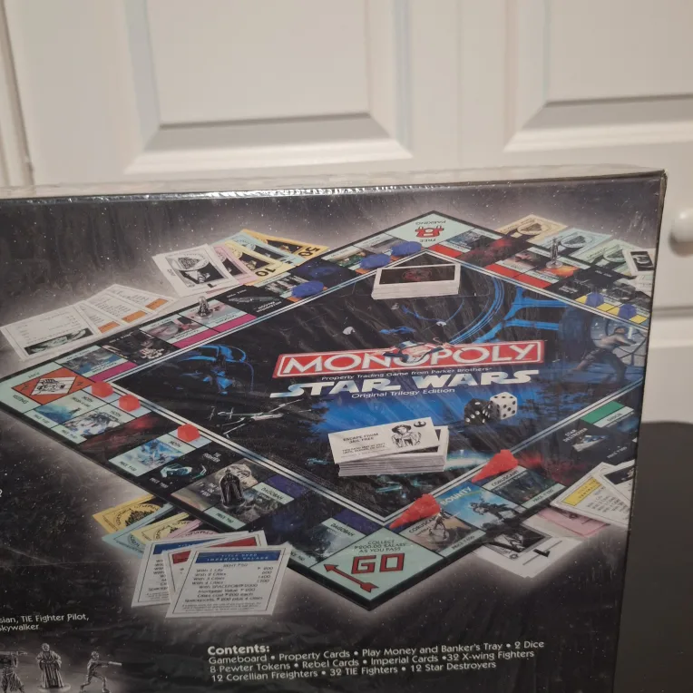 Monopoly Star Wars Original Trilogy Edition Board Game image indicator(6)