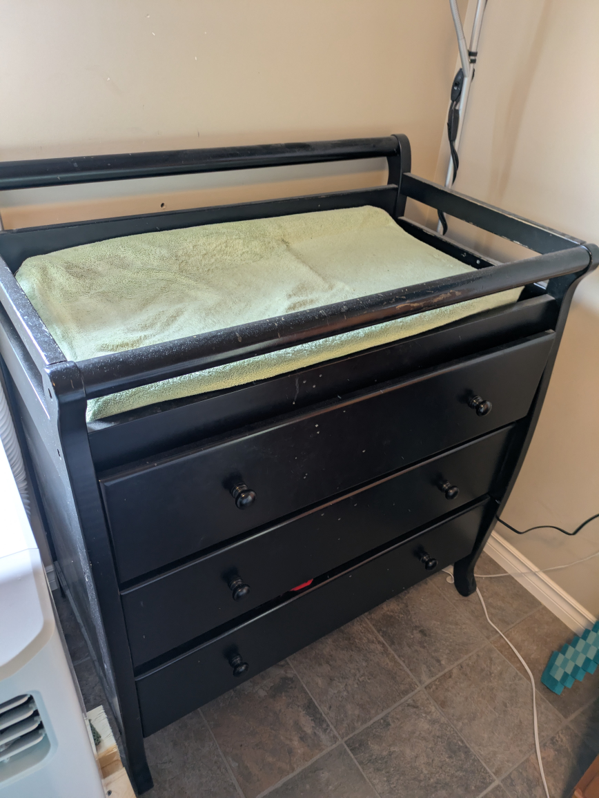 baby change table and dresser - photo 2