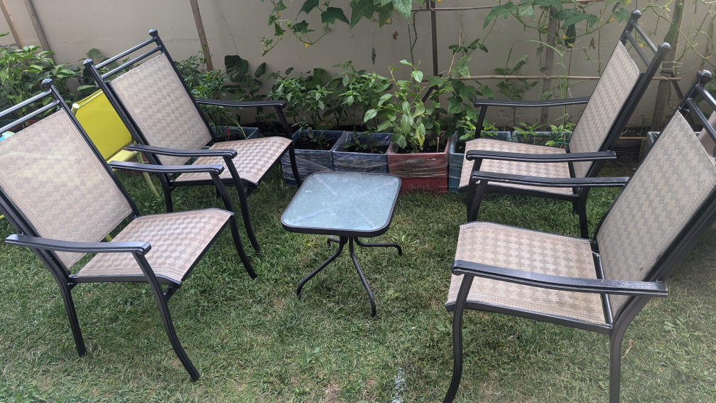 Patio Set - 4 Chairs & Glass Table - photo 5