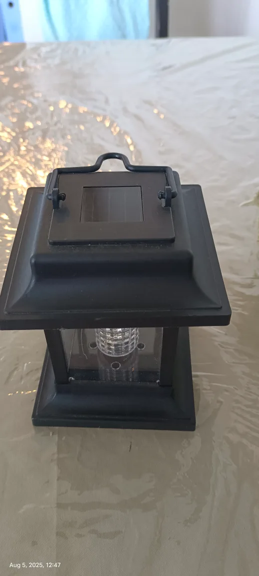 dollarama - Solar Powered Black Outdoor Lantern image indicator(3)