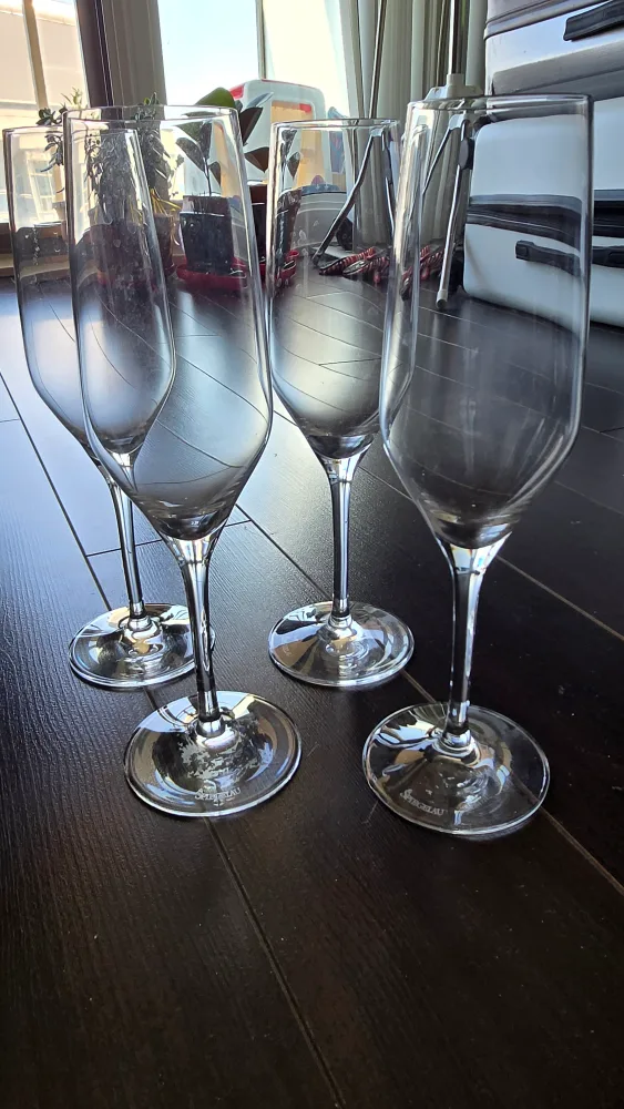Brand new - Champagne Flutes (Set of 4) thumbnail