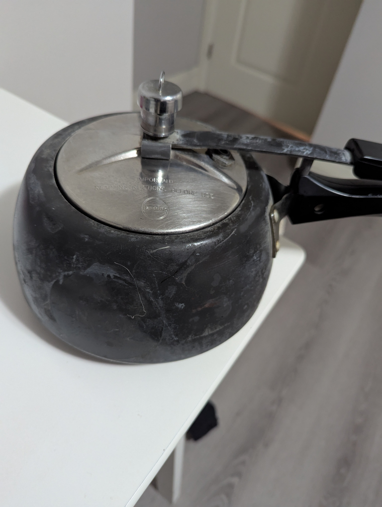 Hawkins Pressure Cooker - photo 2