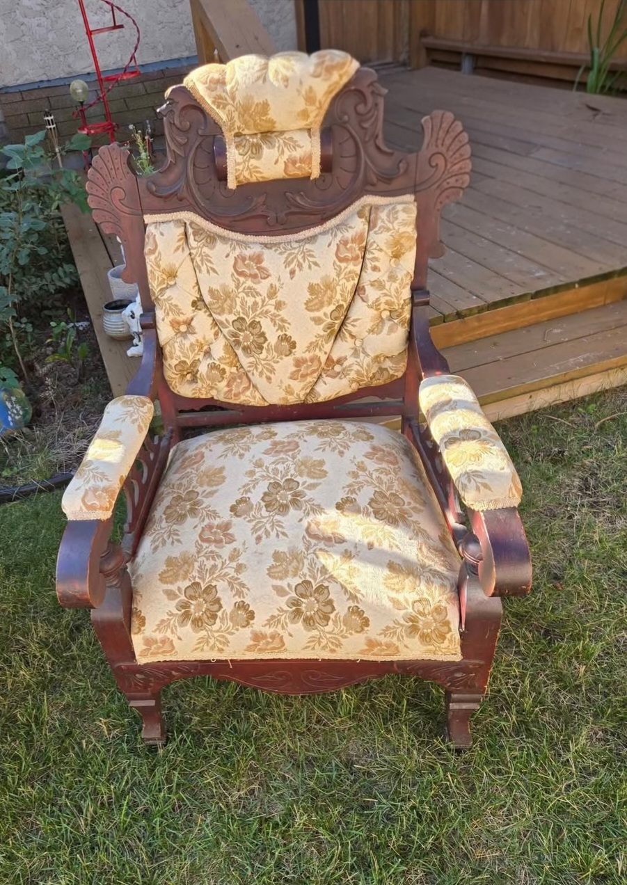 Antique Eastlake Arm Chair and Side Chair Set - photo 2