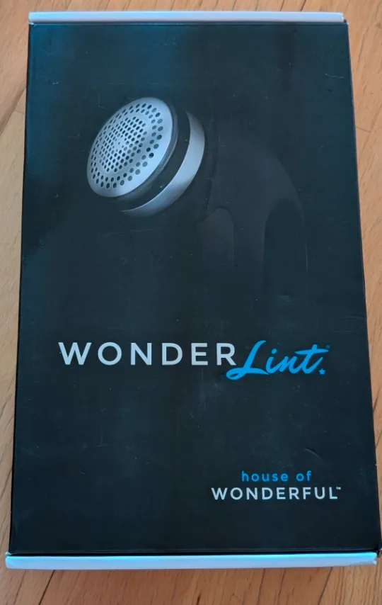 🧡 New Wonder Lint Fabric Shaver by House of Wonderful thumbnail