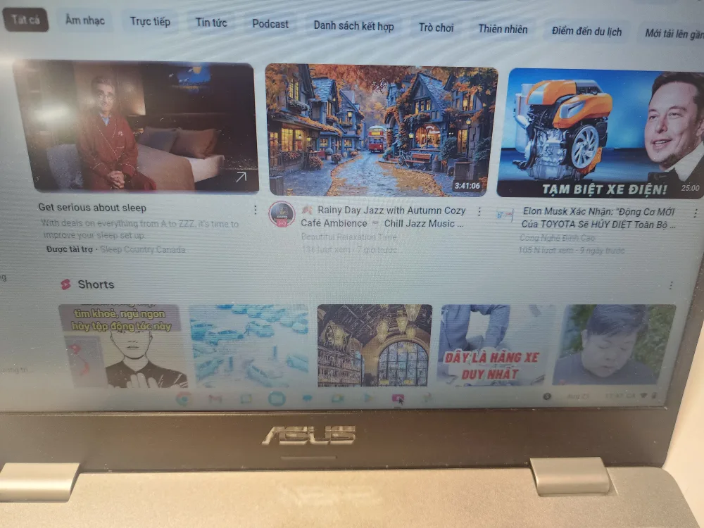 Asus Chromebook Laptop thumbnail