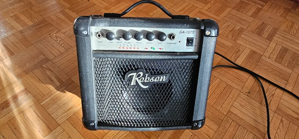 Robson GA-15TS Guitar Amplifier thumbnail