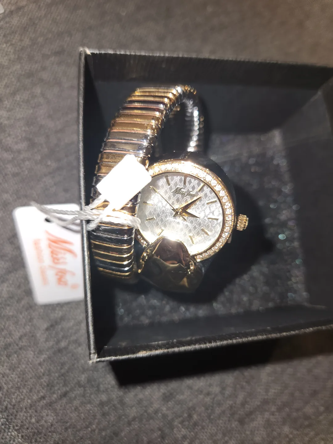 Women's Saudi Arabian wraparound snake watch image indicator(9)