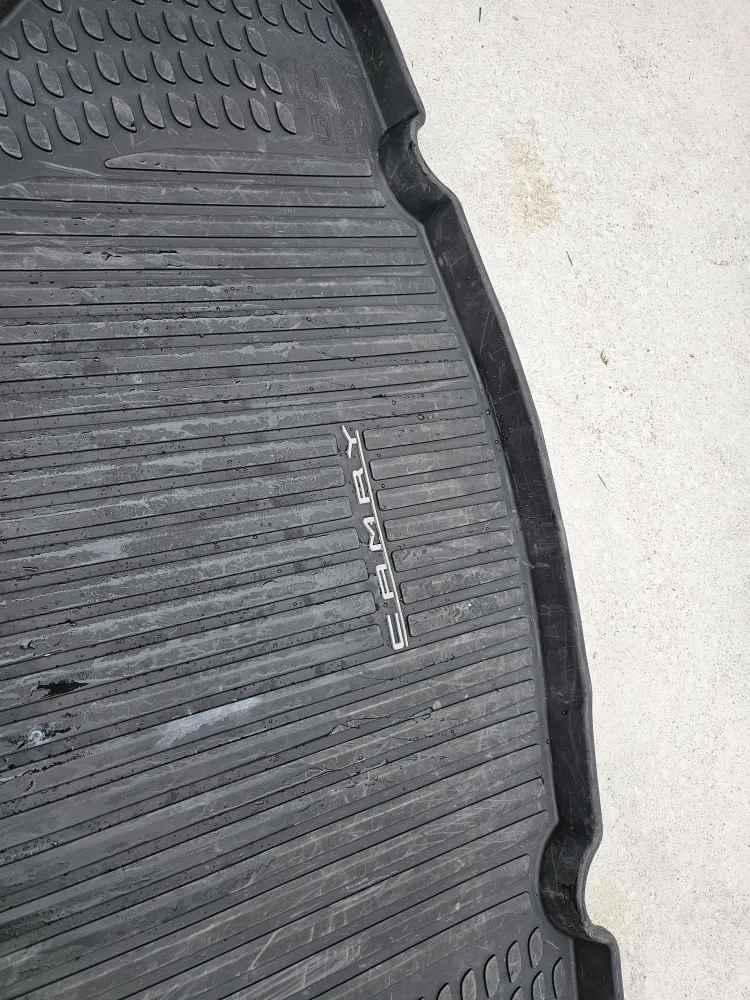 Toyota Camry Floor Mats - Black thumbnail