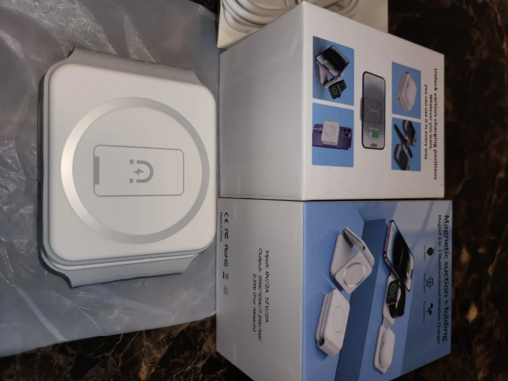 Magsaf 3-in-1 Multifunctional Wireless Charger - New thumbnail