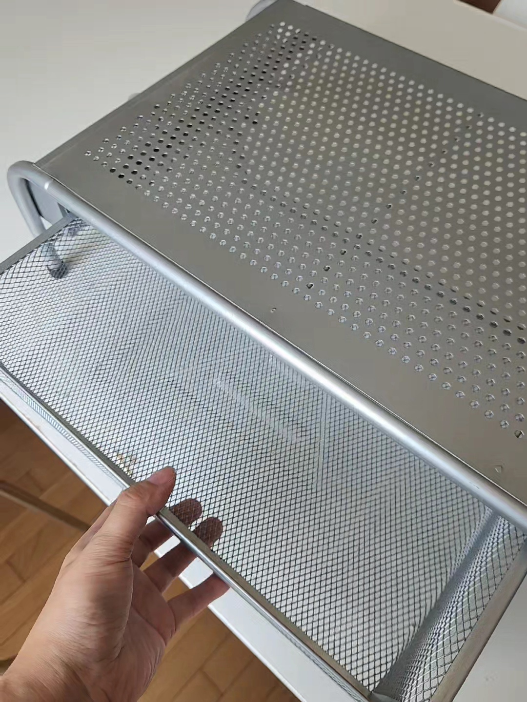 metal monitor stand - photo 2
