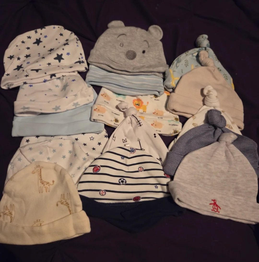 Mixed Baby Hats (Newborn Size) thumbnail