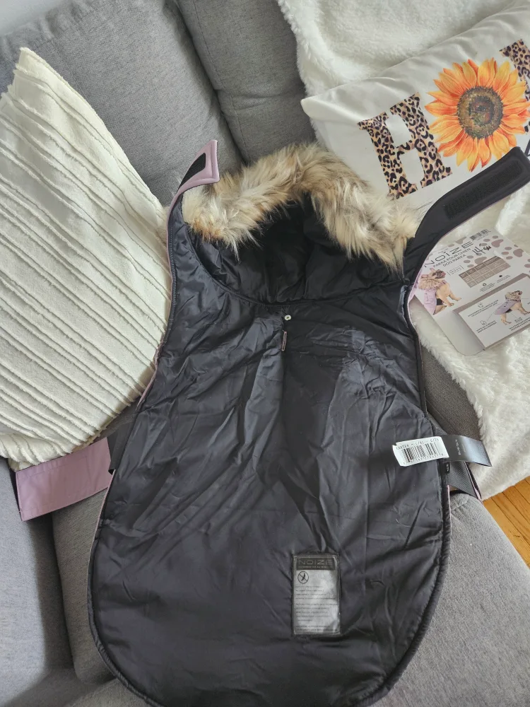 Noize Dog Parka - Size L/XL image indicator(6)